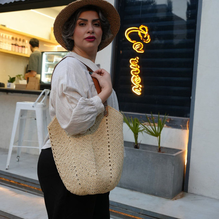 کیف دوشی مدل لاله (Laleh Bag) - بافت رافیا دستباف و آستردار